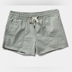 Vuori Womens Vintage Ripstop Shorts light sage green size large GUC